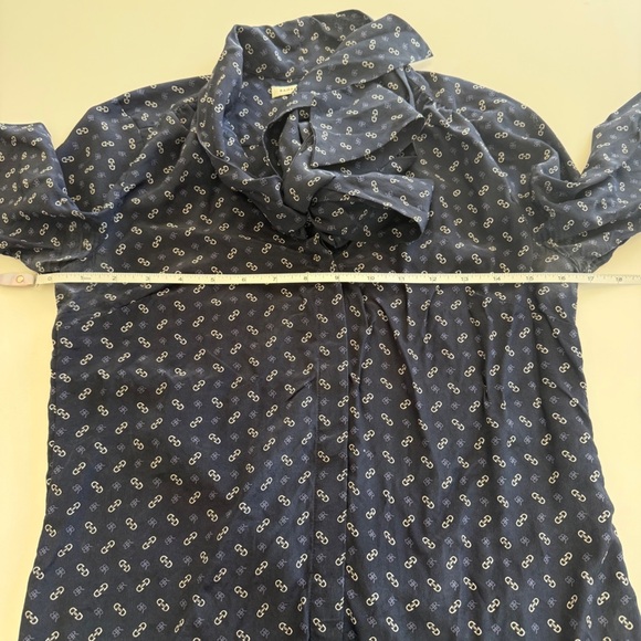 Banana Republic-Women’s 100% Silk Blouse-Navy-Neck Tie-Classic-Chainlink-Size 2 - Picture 10 of 15